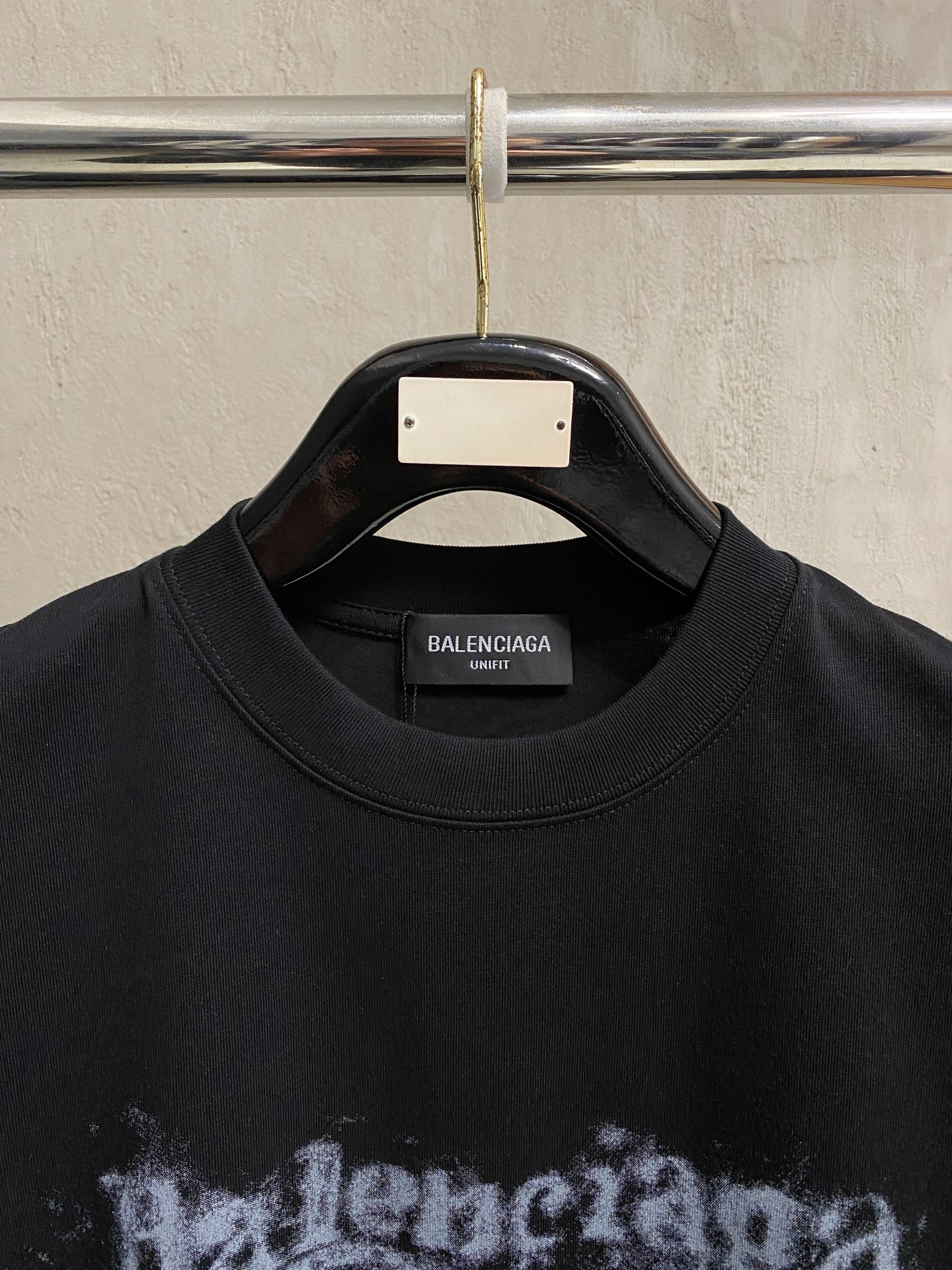 short sleeves